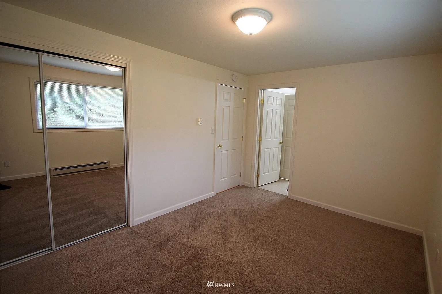 19504 Winesap Ln