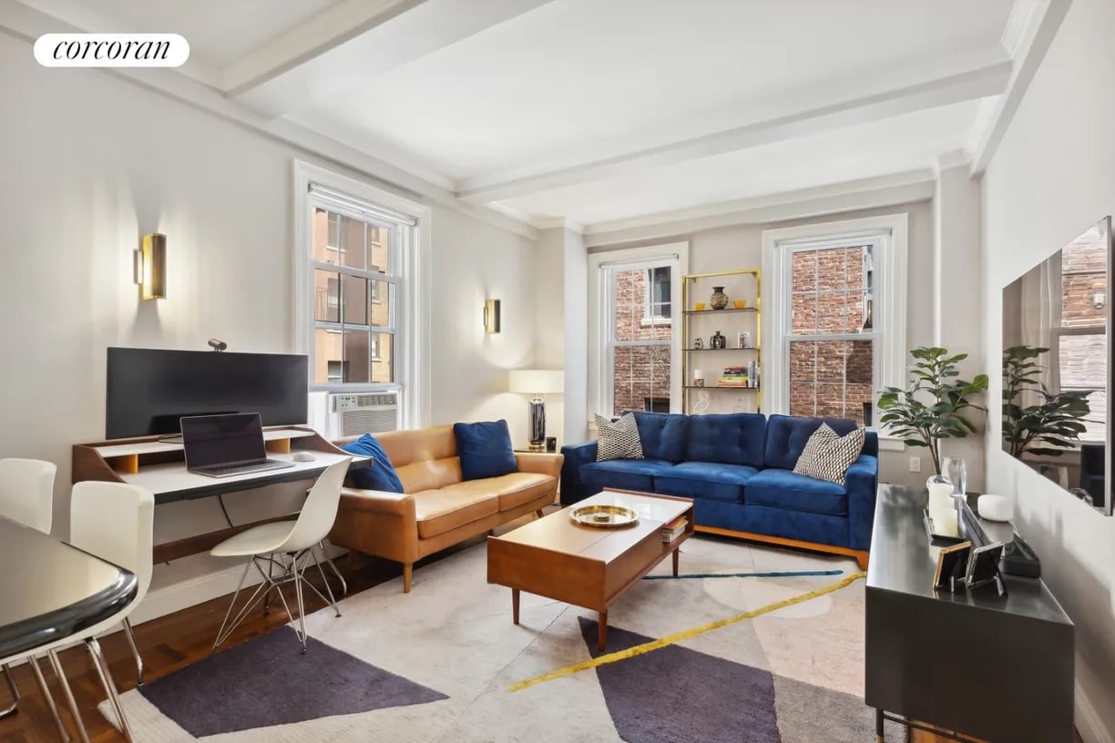 105 E 38th St Apt 8A