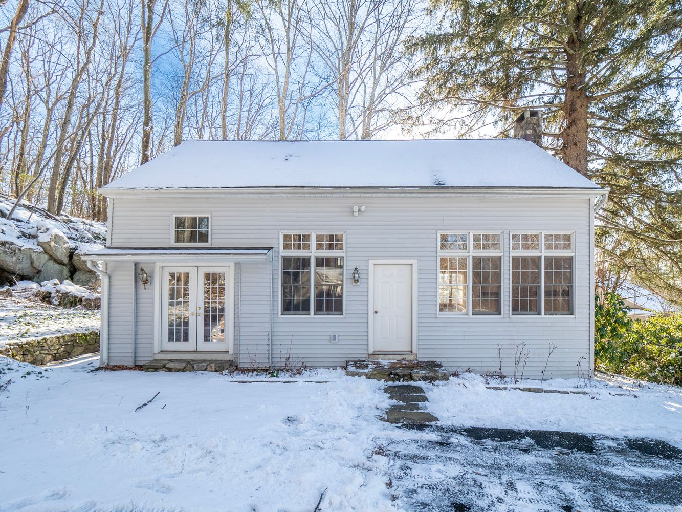 50 Mountain Road