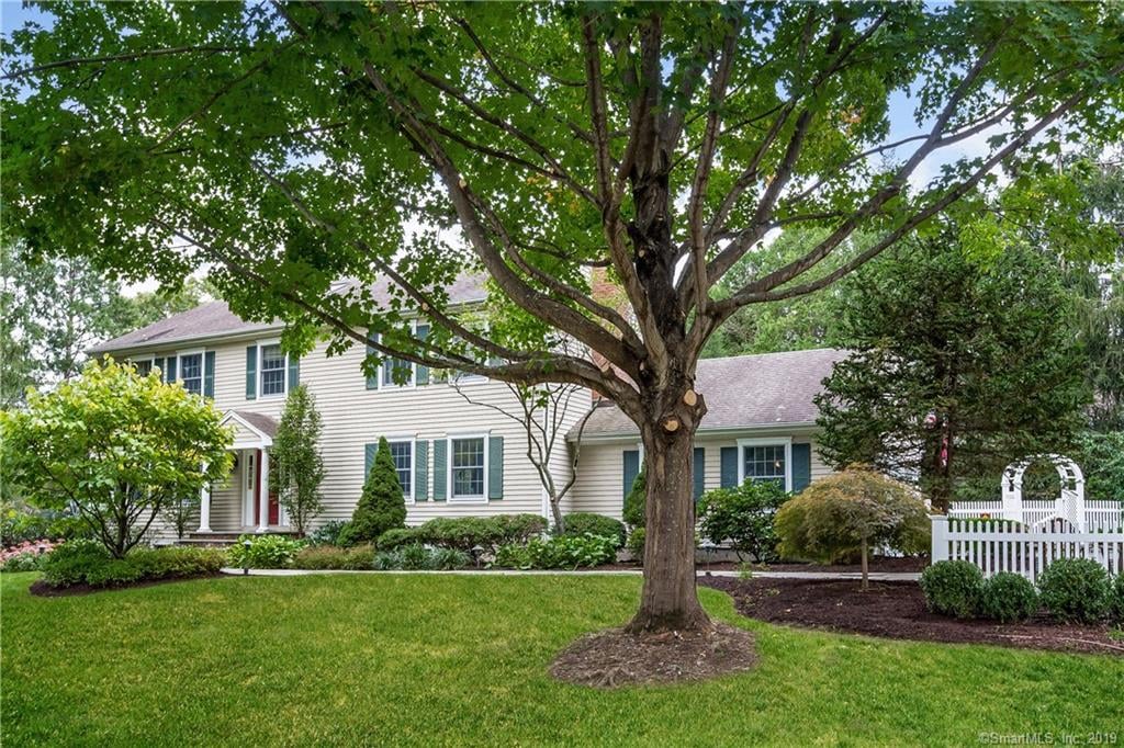 8 Birchwood Lane