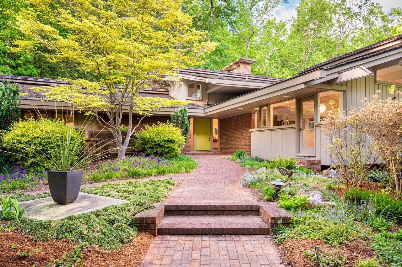 803 Cedar Falls Rd