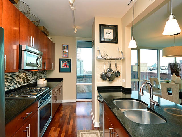 505 N Mcclurg Ct Unit 803