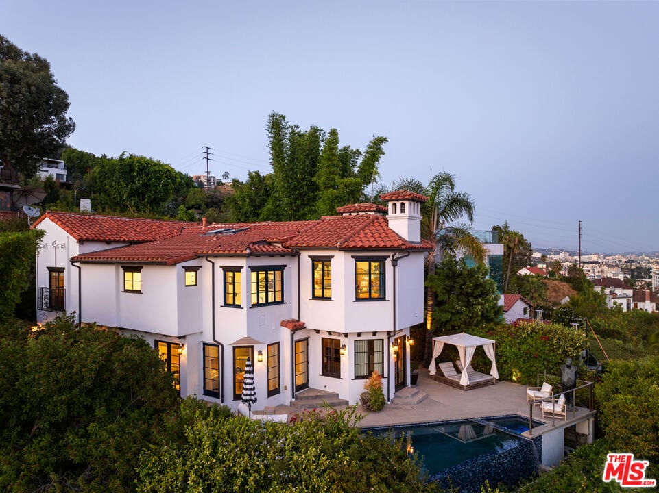 Miller, Los Angeles, 90069