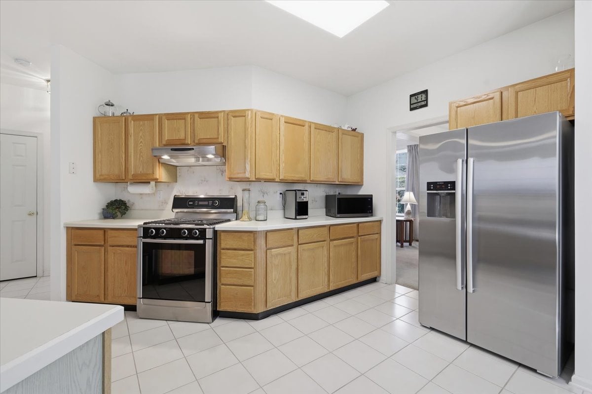Just Listed: 3 Bouwrey Place, Whitehouse Station NJ — Lake Cushetunk Woods Colonial at $699,900