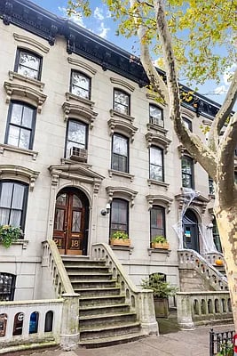 21-18 45 Avenue