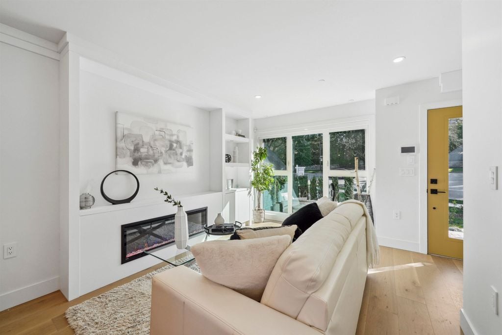 1217 Wolfe Ave