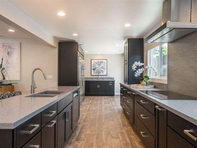 330 Palisades Dr
