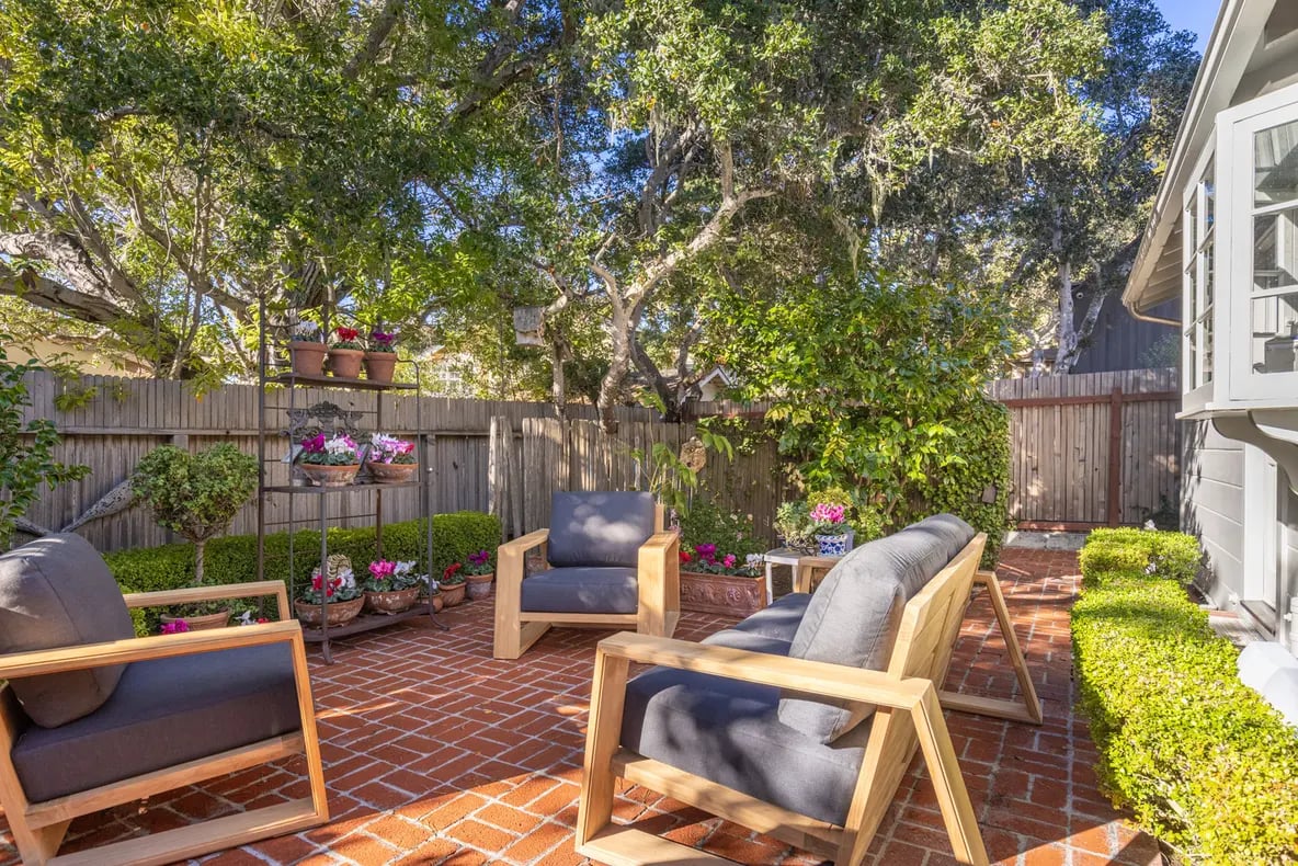 Carmelita Cottage