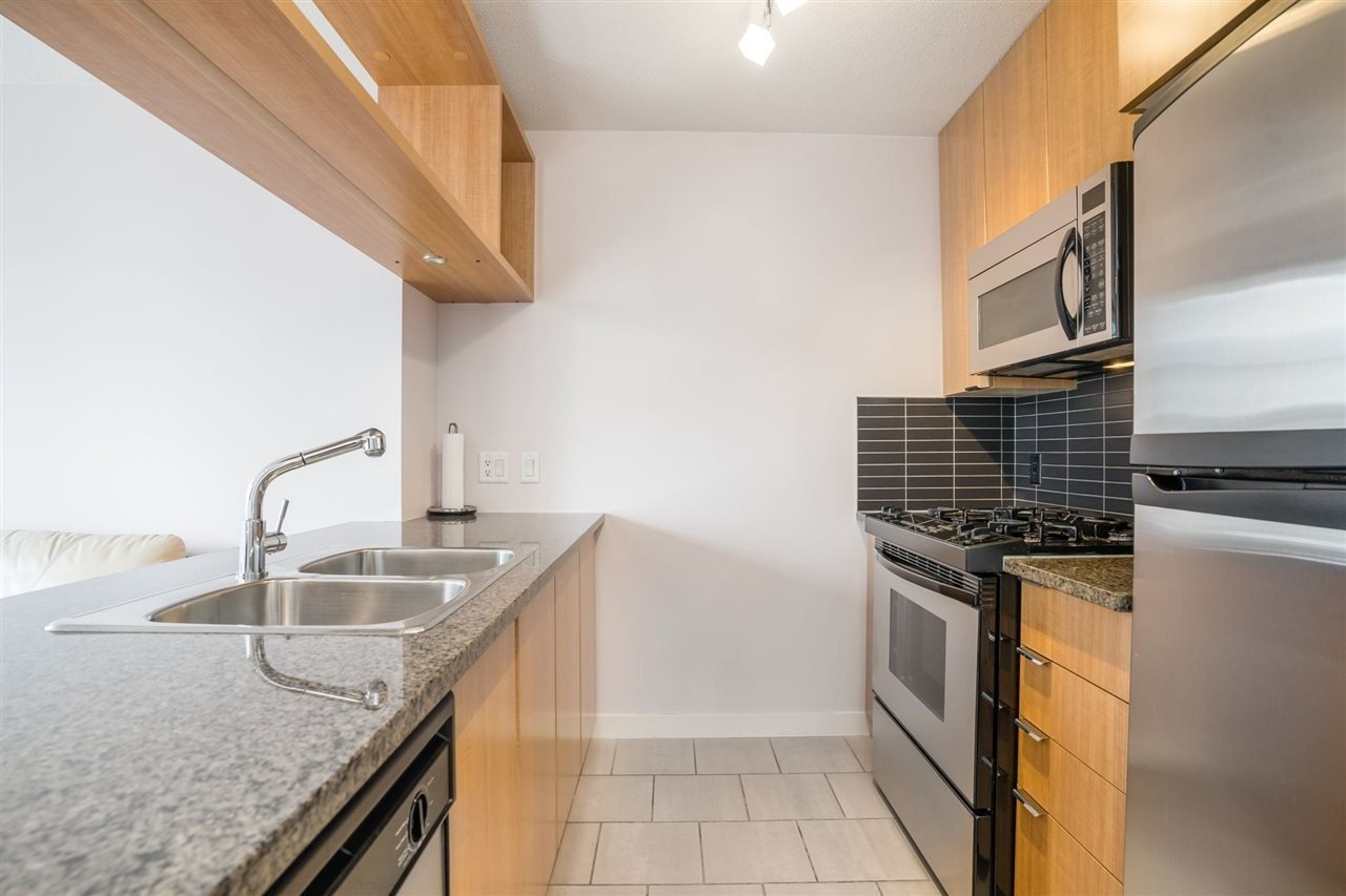 1001 Richards St, #1605