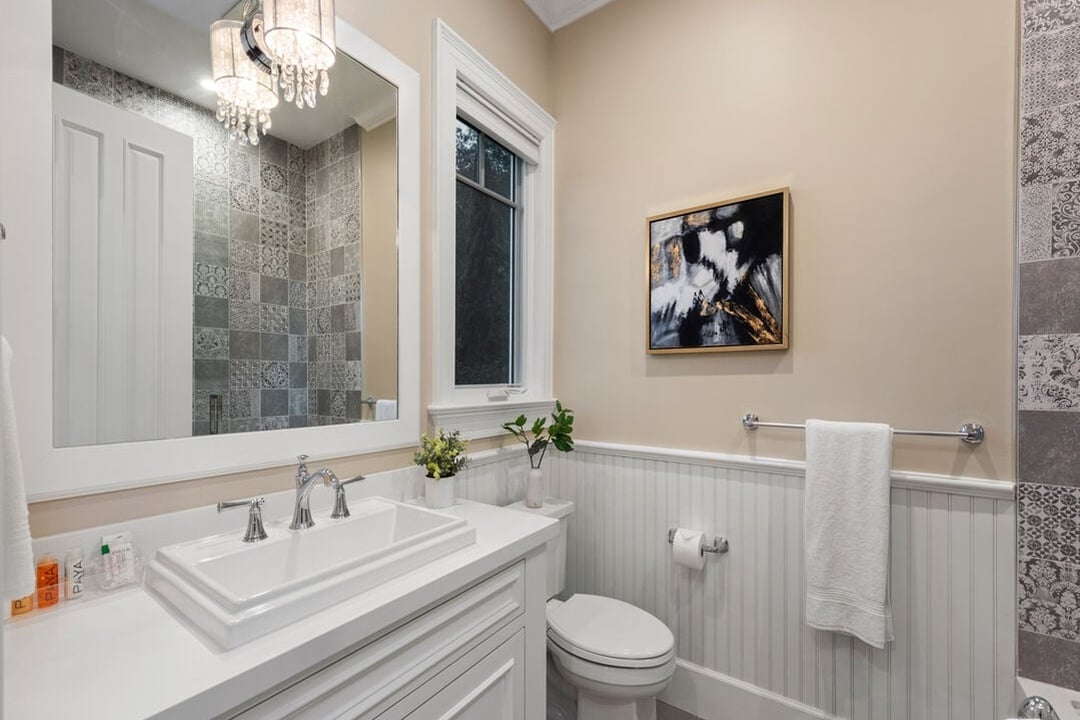 Luminor Heights, Laurel Canyon Blvd, 90046