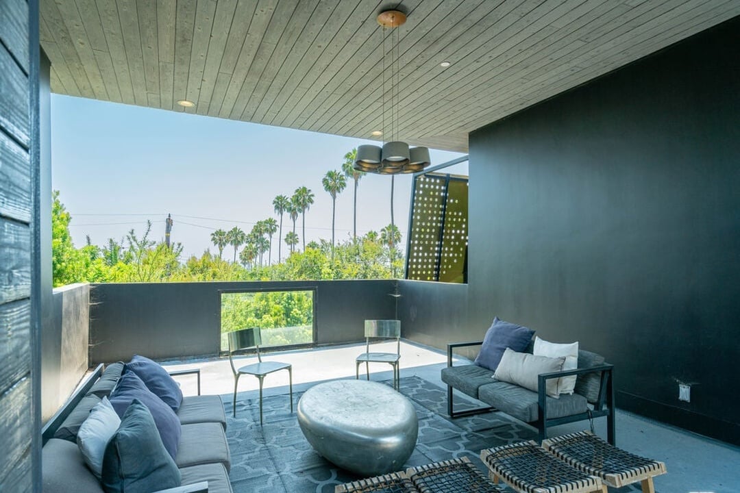 Meridian Reserve, Franklin Ave, 90046