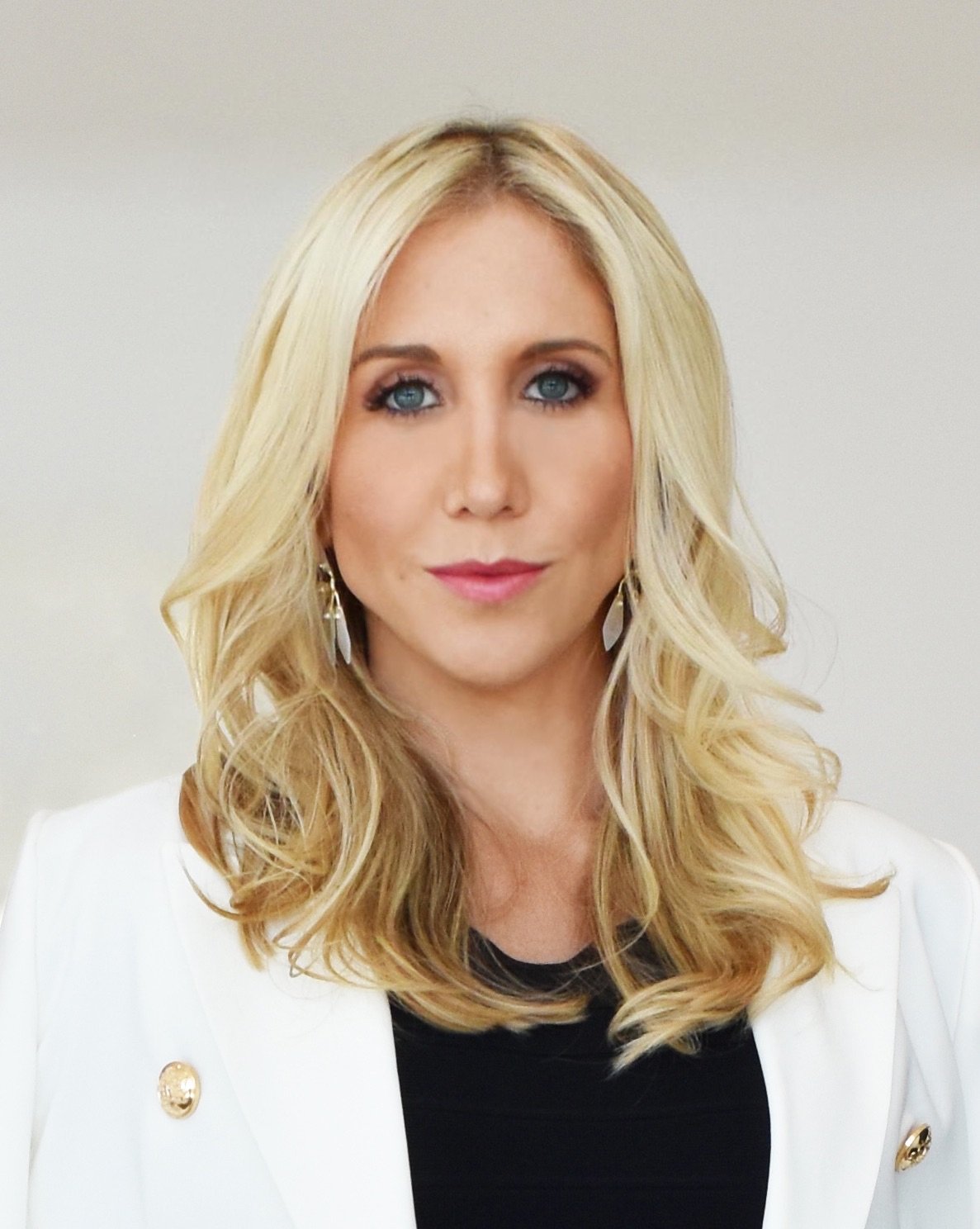 Ris Media Samantha Curry Deal Maker