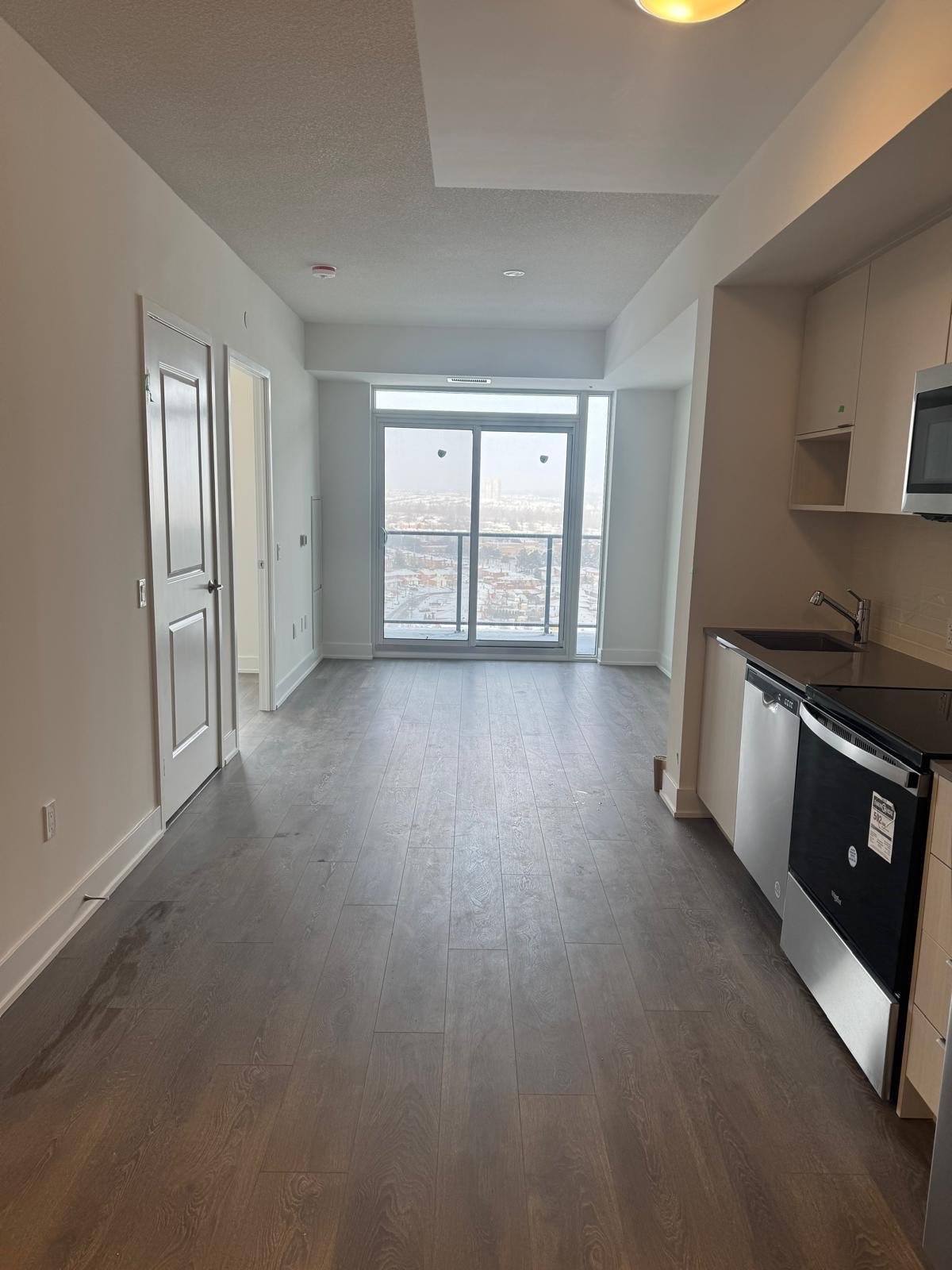 204 Burnhamthorpe Road Unit: 1804