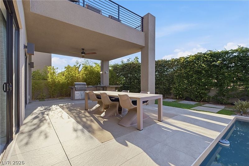 2790 La Bella Ct