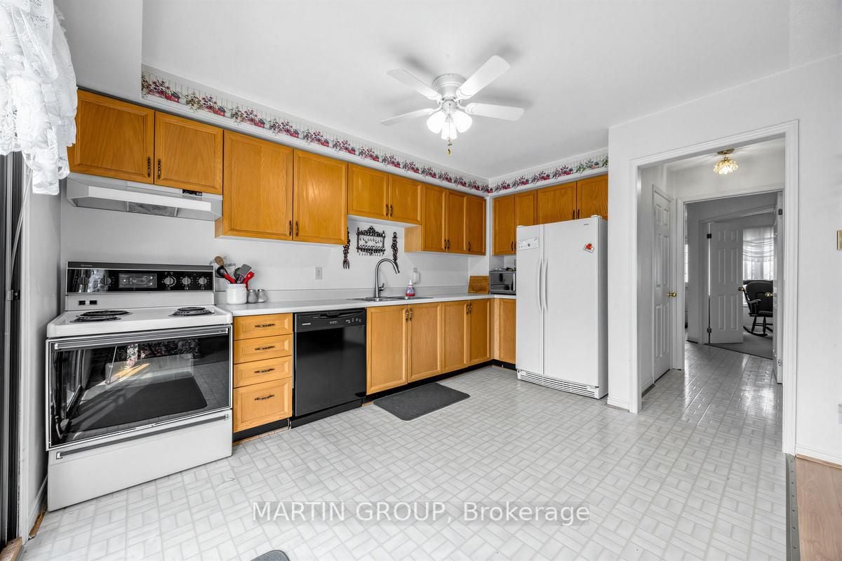 1529 Beechlawn Dr