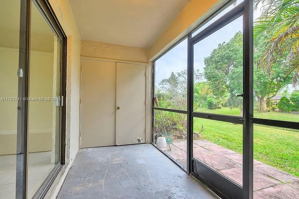 9050 NW 28th St Apt 114