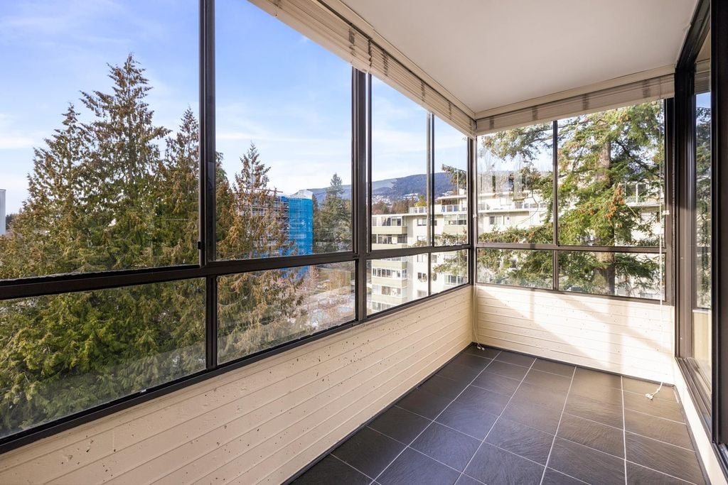1412 Esquimalt Ave, #701