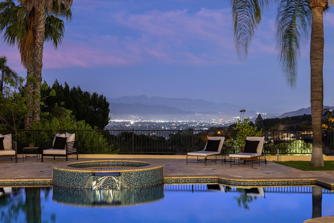 3364 Clerendon Rd, Beverly Hills