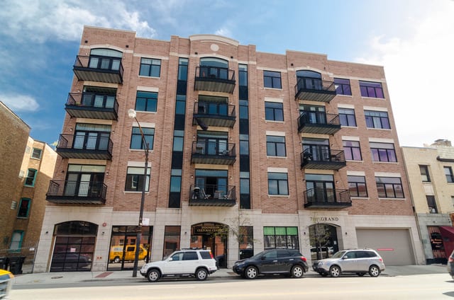 711 W GRAND AVE, #303