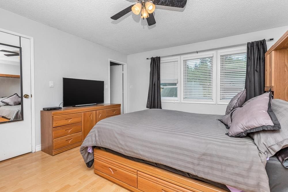 1158 Esperanza Dr