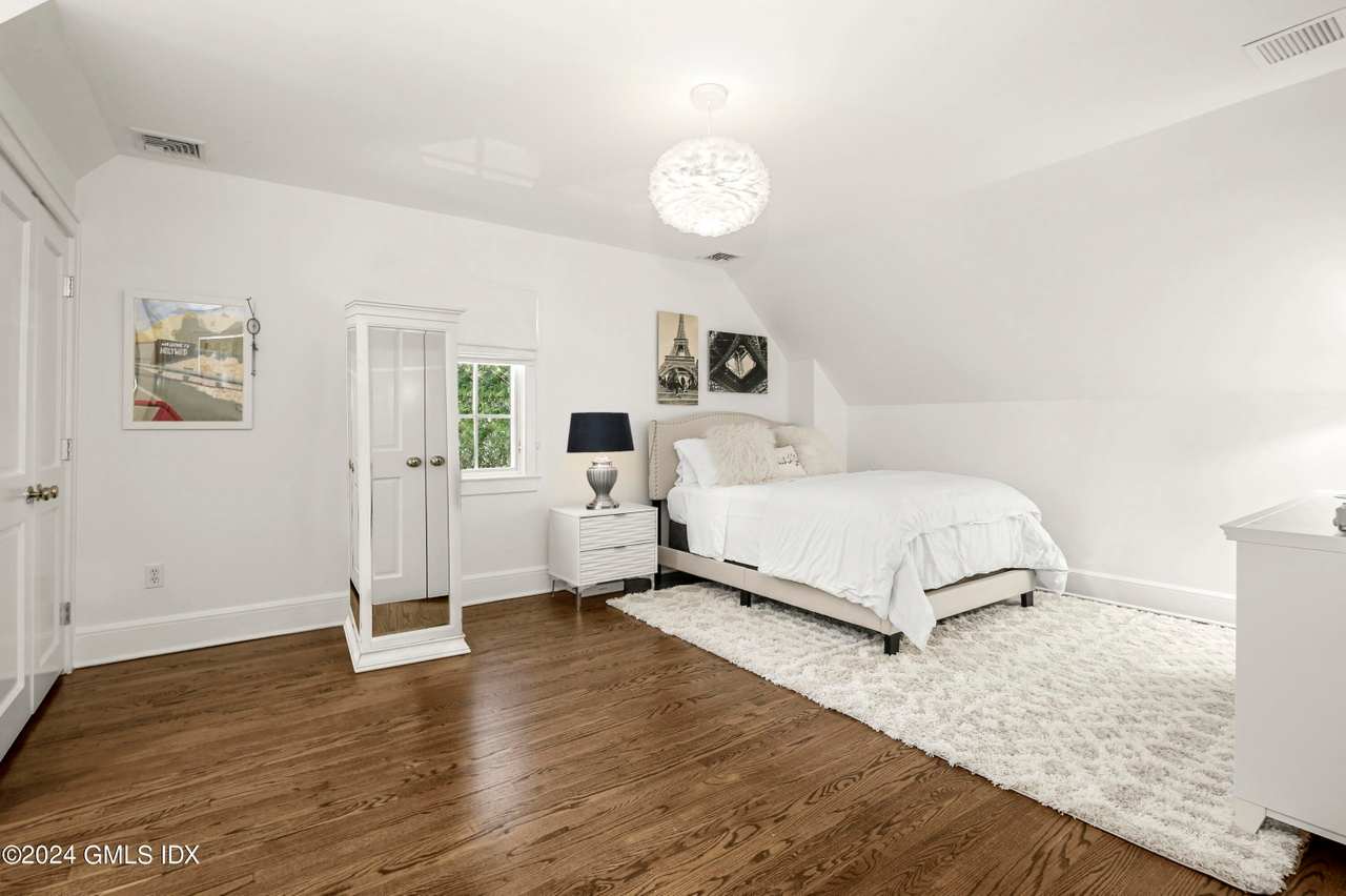 31 Anderson Rd