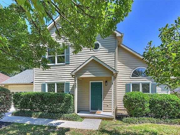 127 Sea Island Blvd