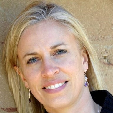 Sandra Smith