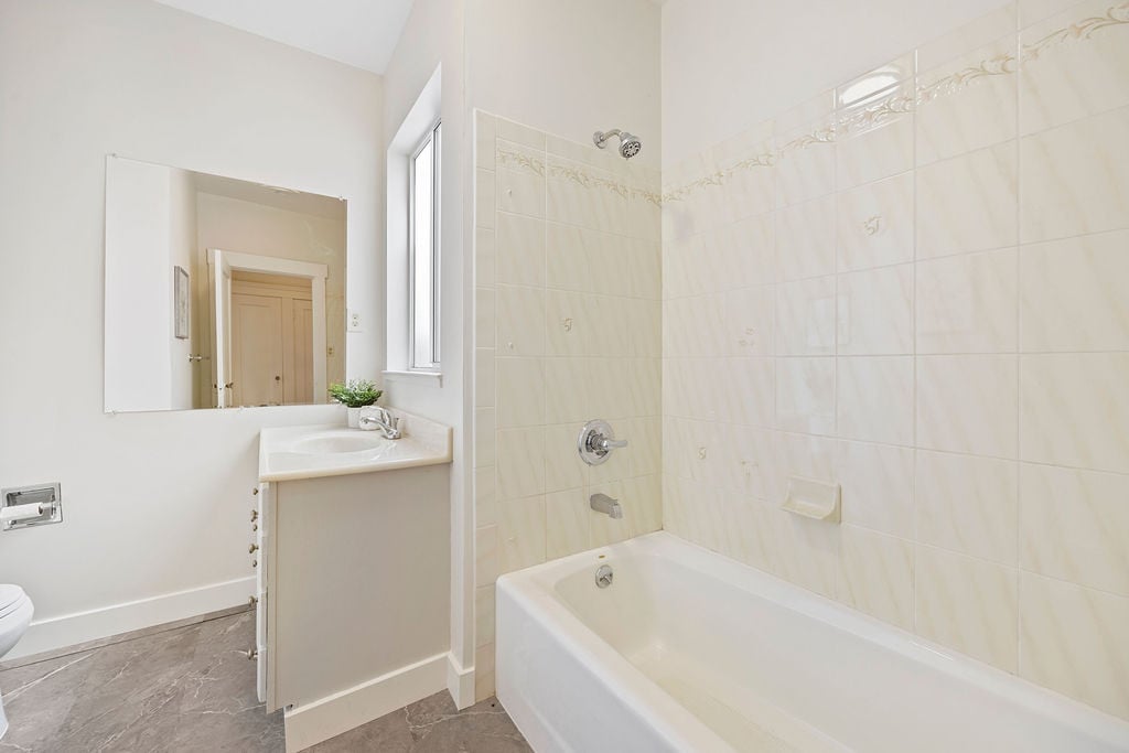 1465 23rd Avenue · Photo 15