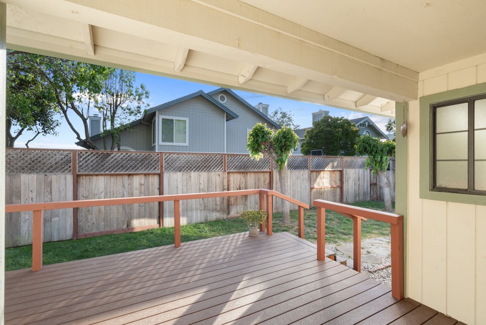 8 Starling Dr