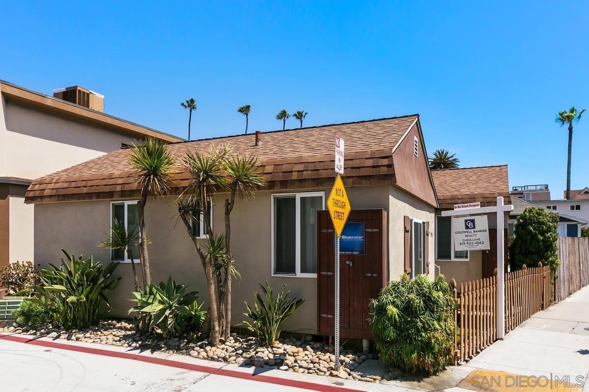 3949-3953 Mission Blvd