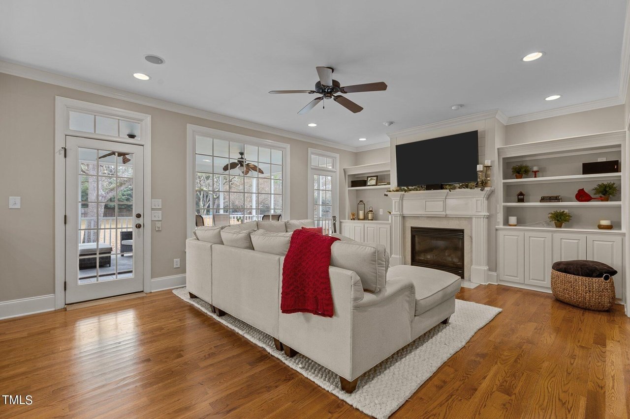 4808 Greenshadow Ct