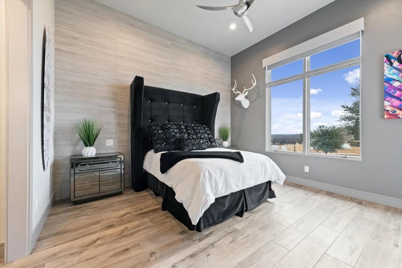 5100 Pato Ct
