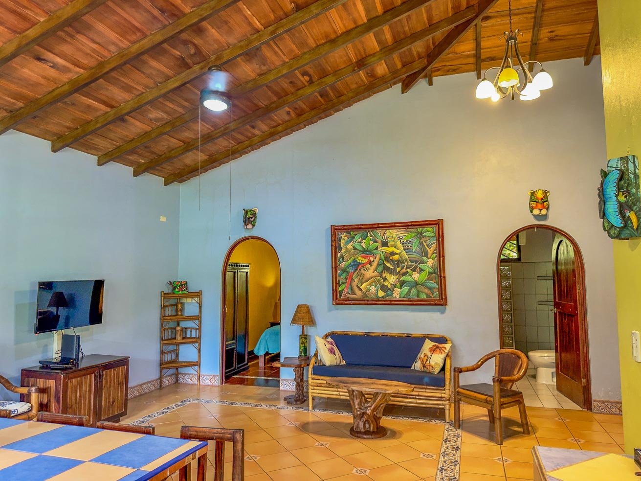 Ojochal Mountain View Home with Pool, Guest House & Gardens
