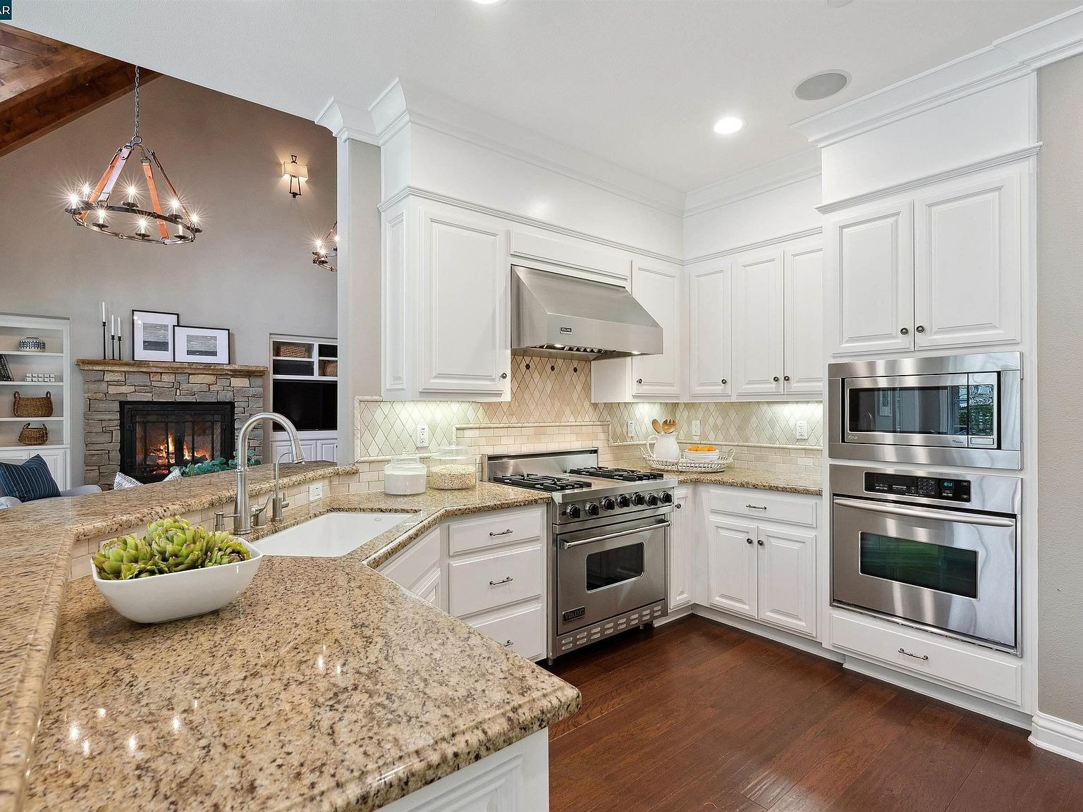 56 Hidden Oaks Dr