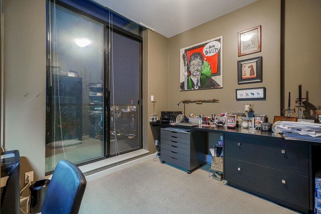 610 Victoria St, #2102
