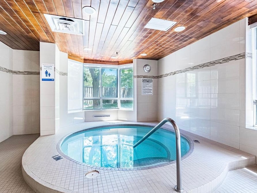 1001 Cedarglen Gate #522