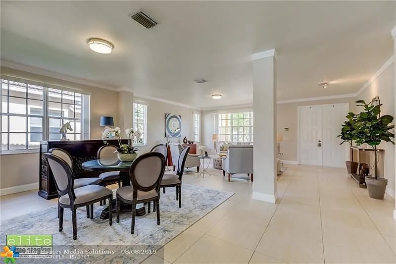 1612 Blue Jay Cir