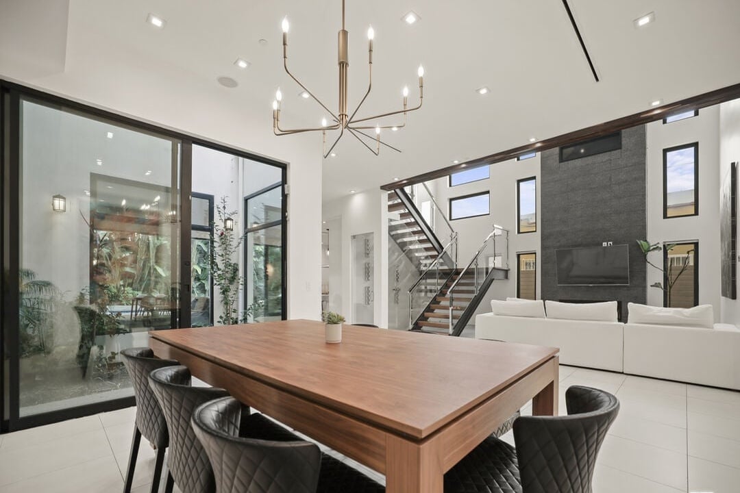 N Crescent Heights Blvd, 90046