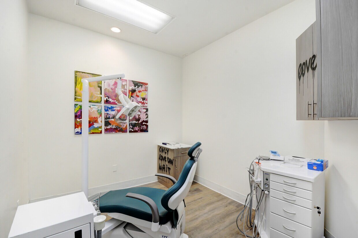 261-269 S San Pedro St