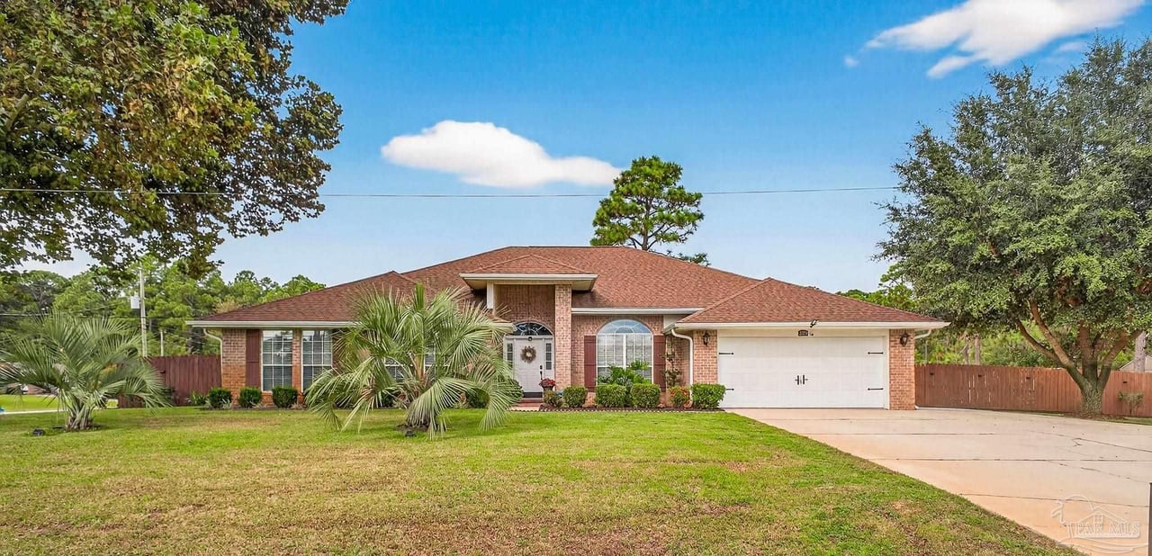 2379 Edgewood Dr