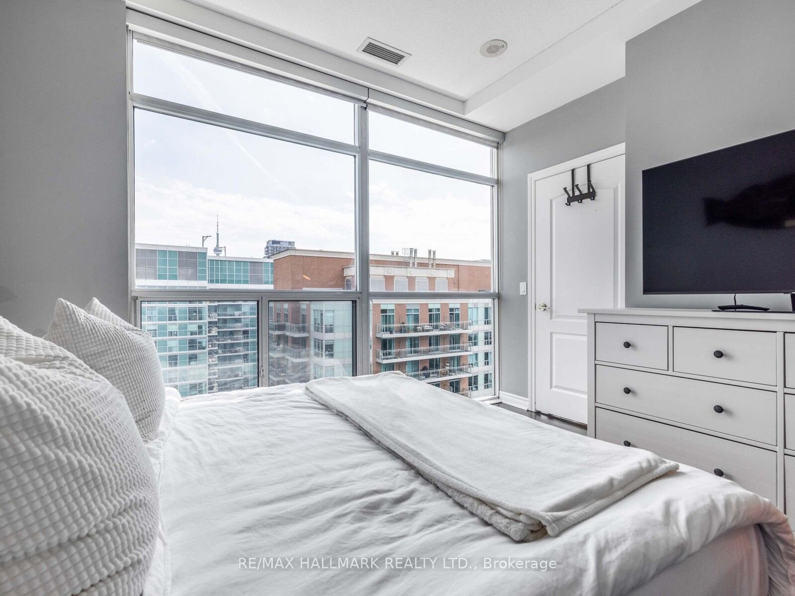 VIBE CONDOS