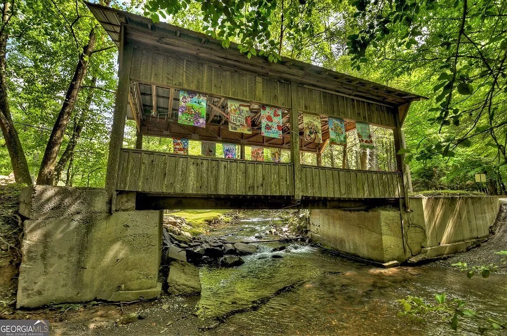56 River Bend Trl