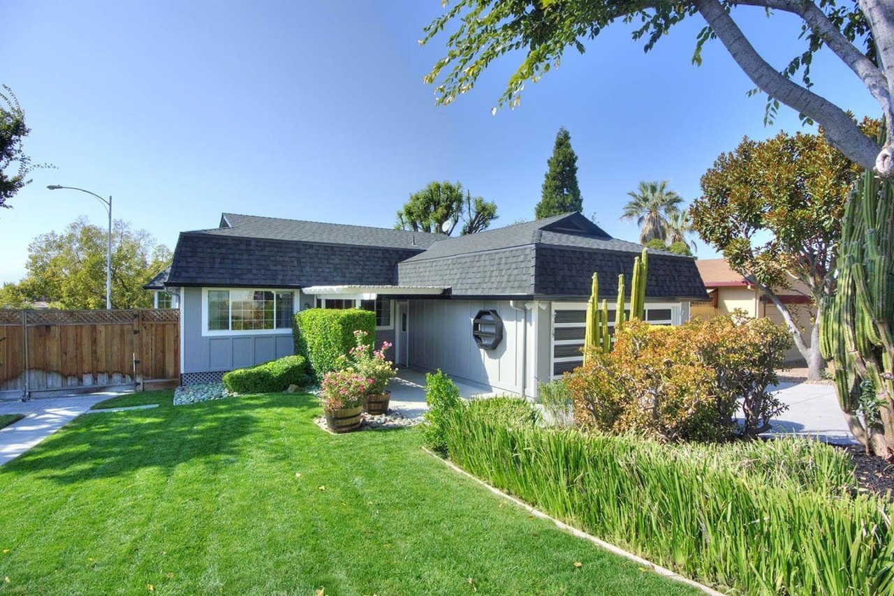 229 Spring Valley Ln