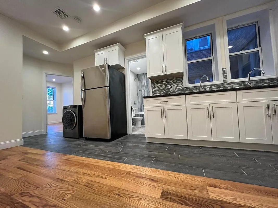 1487 East 34th Street #3A