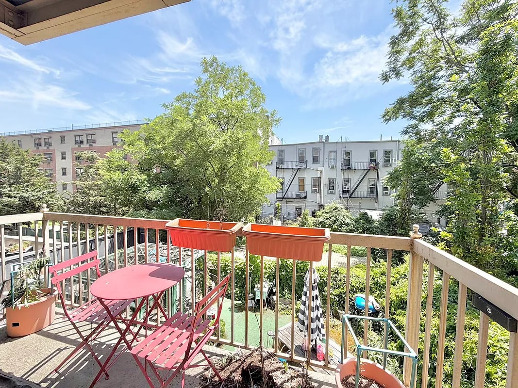 22 Fayette Street 3R