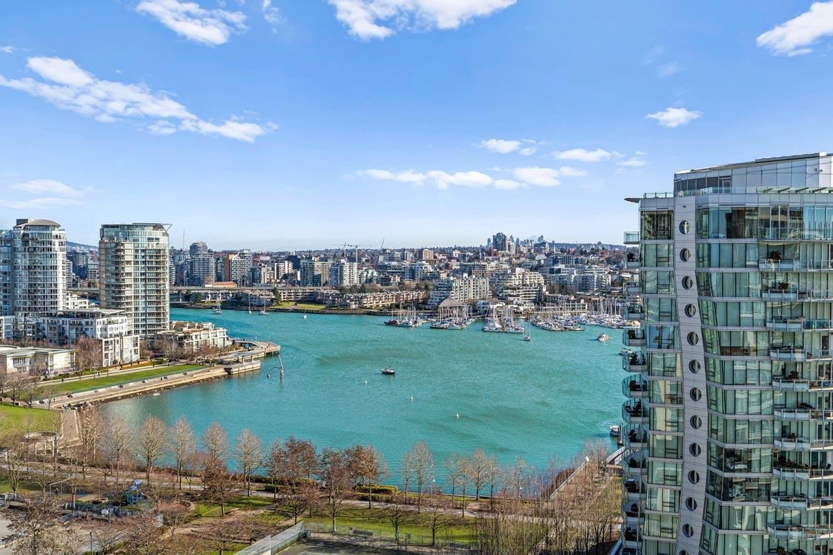2001-428 Beach Crescent, Vancouver