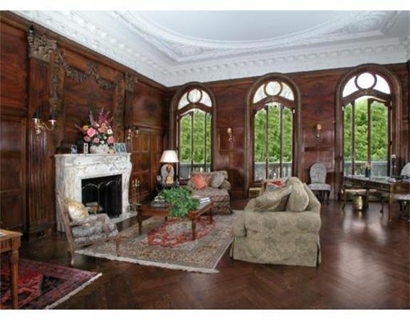 130 Commonwealth Ave