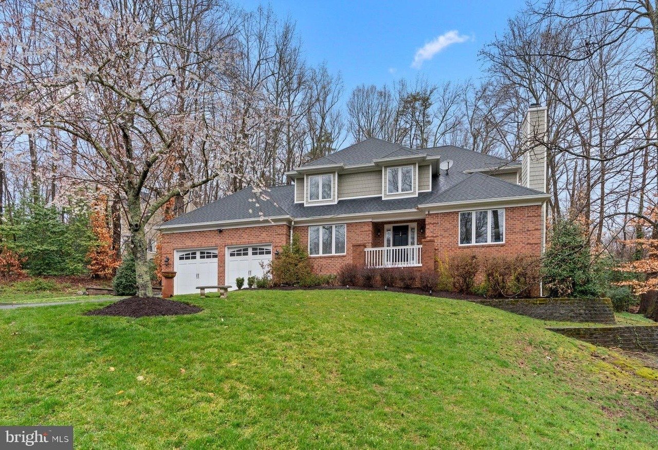 1606 Honeysuckle Ridge Ct