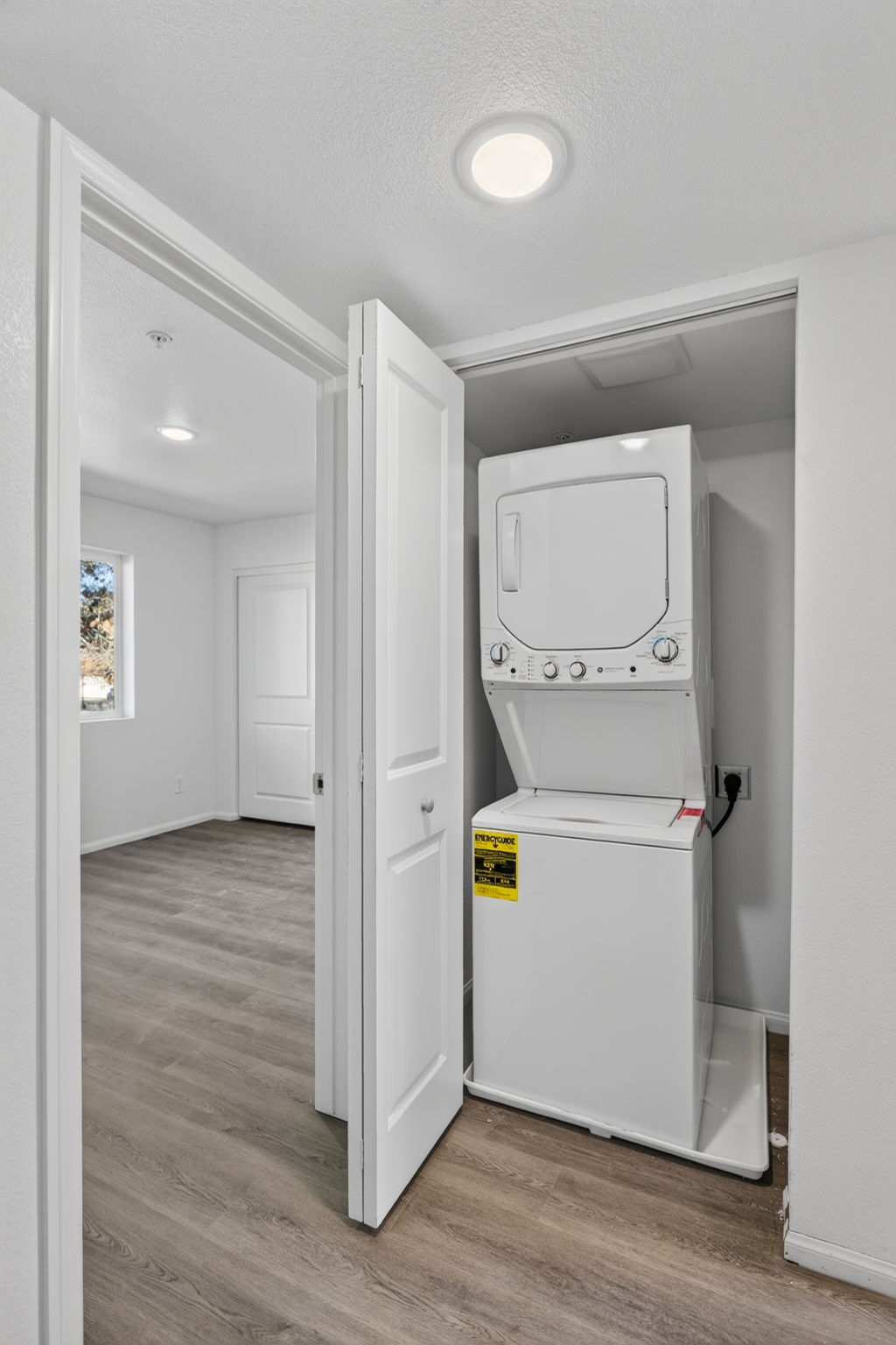 2301 Seco Adobe Circle #300