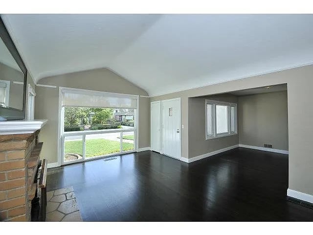 958 Millie Ave